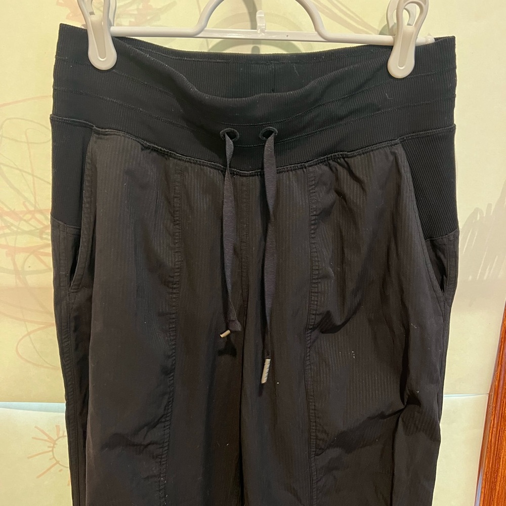 lululemon athletica Sz 6 Studio Joggers EUC